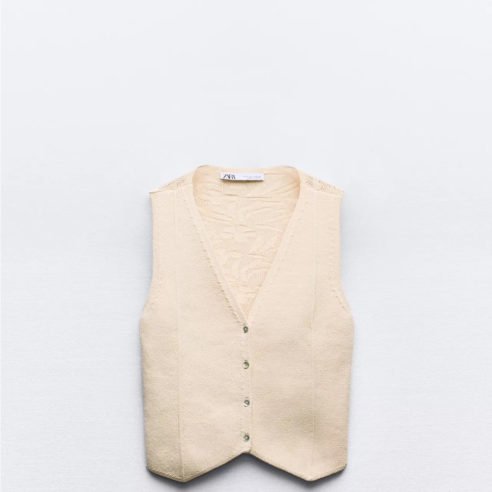 Zara Cream Button-Up Vest - Picture 1 of 4